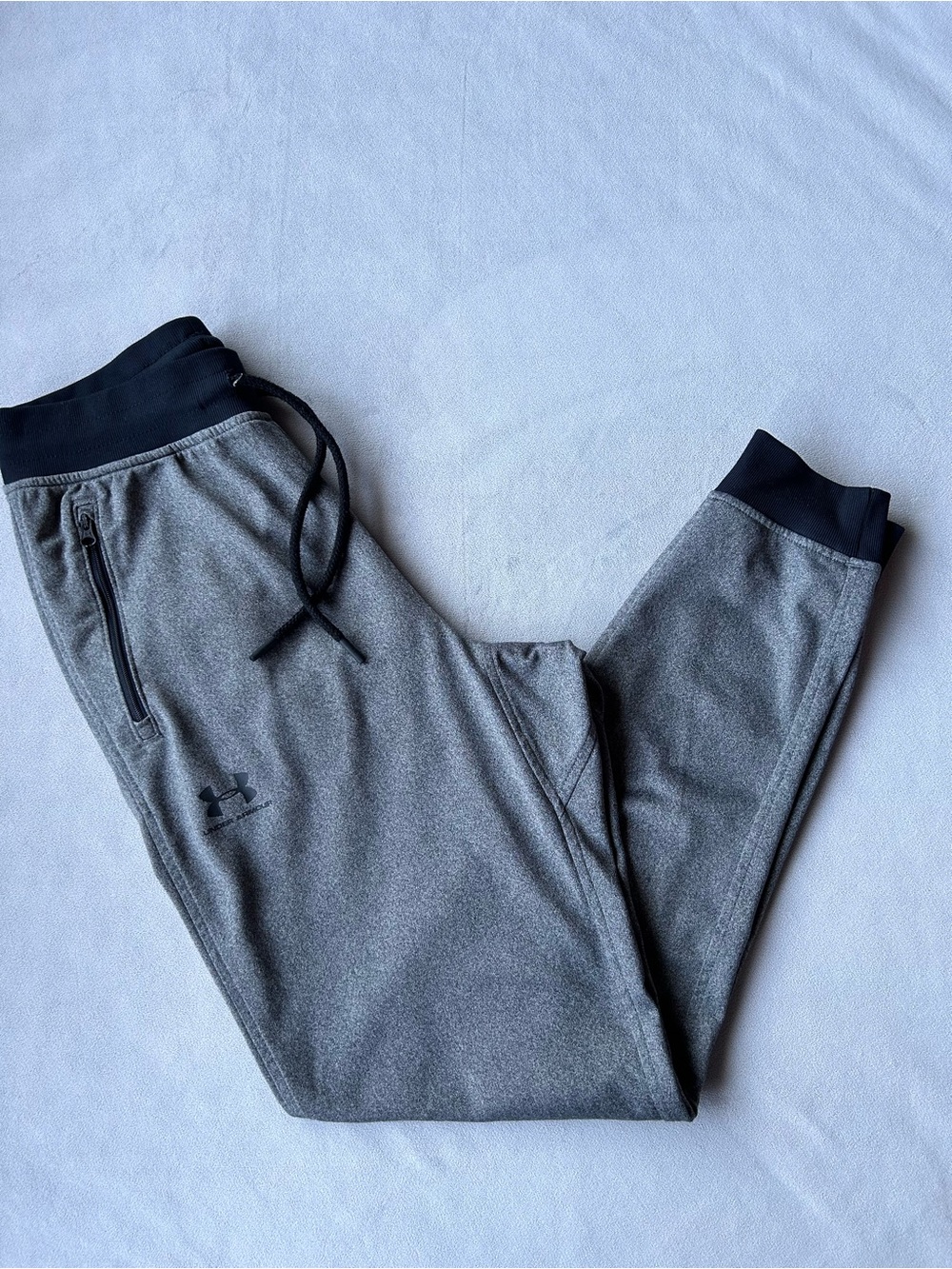 Under Armour ~ Joggers ~ Grey with Black ~ Men’s Size Small